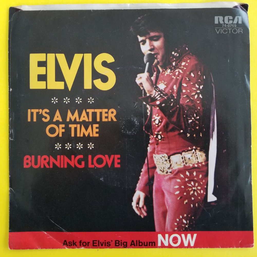 2 Vintage Elvis Presley RCA Vinyl 45rpm Music Records - Picture 2 of 6